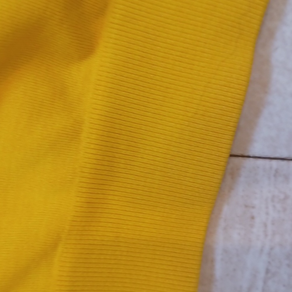 Alphalete Althetics Stylish Amplify  Mustard Yellow Long Sleeve Workout Crop Top - Picture 4 of 7